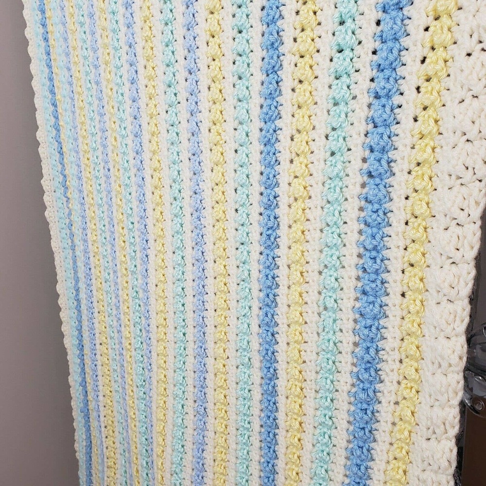 Striped Chunky Knit Baby Blanket Cozy Soft Throw - Picture 2 of 8